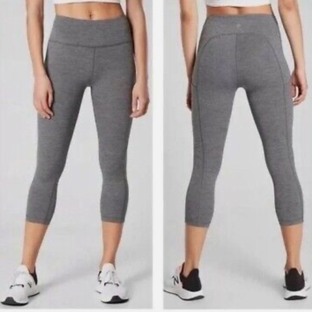 Athleta Ultimate Stash Pocket Capri Leggings Supersonic Gray Womens Size XS